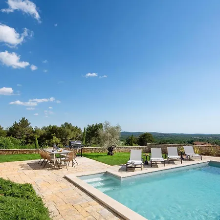 Oscar Holiday home *